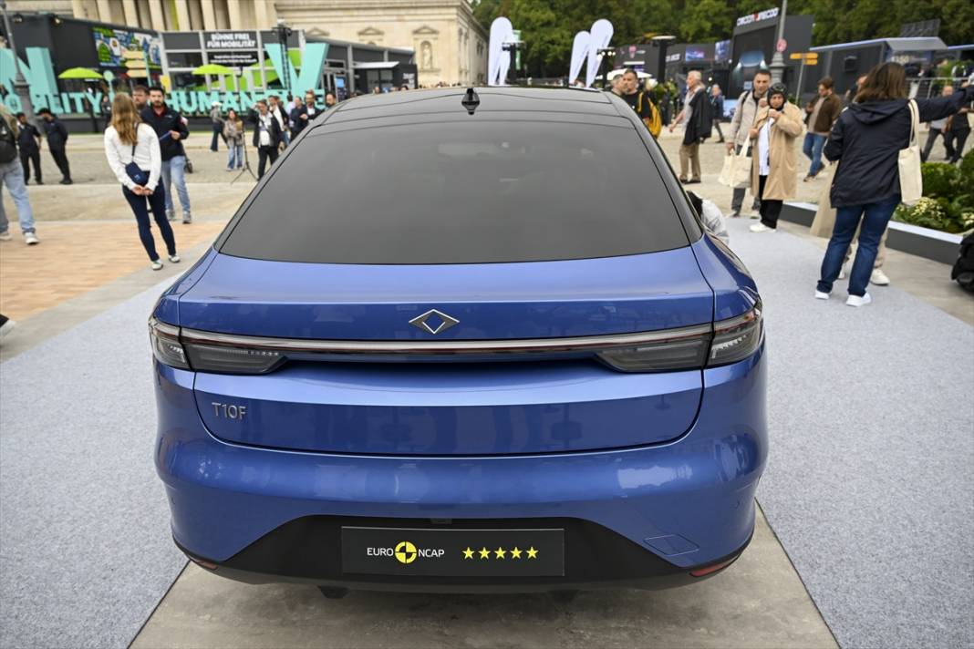 Türkiye’nin otomobili Togg’un yeni modeli Münih sokaklarında 9